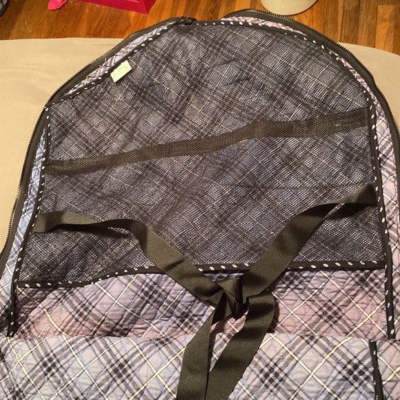 Vera Bradley Quilted Foldable Garment Bag - Picture 6 of 9